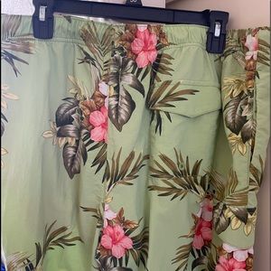 Tommy Bahama NEW SwimTrunks, with Tags.